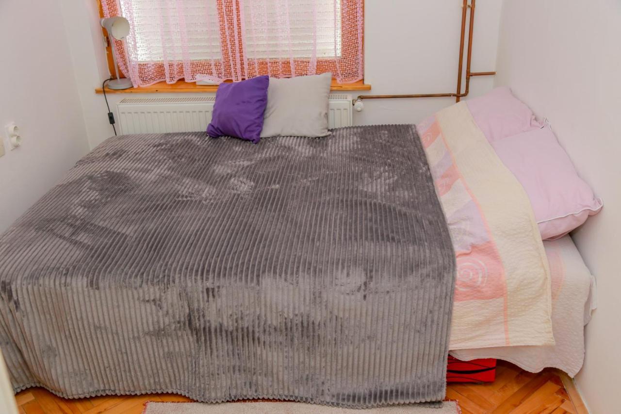 Ferienwohnung Apartman Marija Pirot Exterior foto
