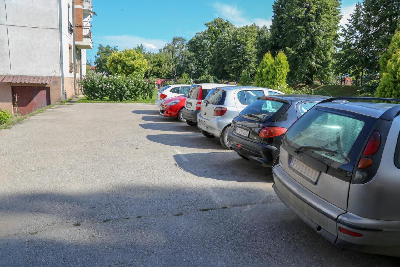 Ferienwohnung Apartman Marija Pirot Exterior foto