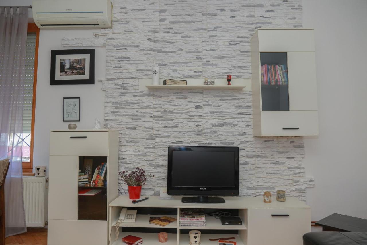 Ferienwohnung Apartman Marija Pirot Exterior foto