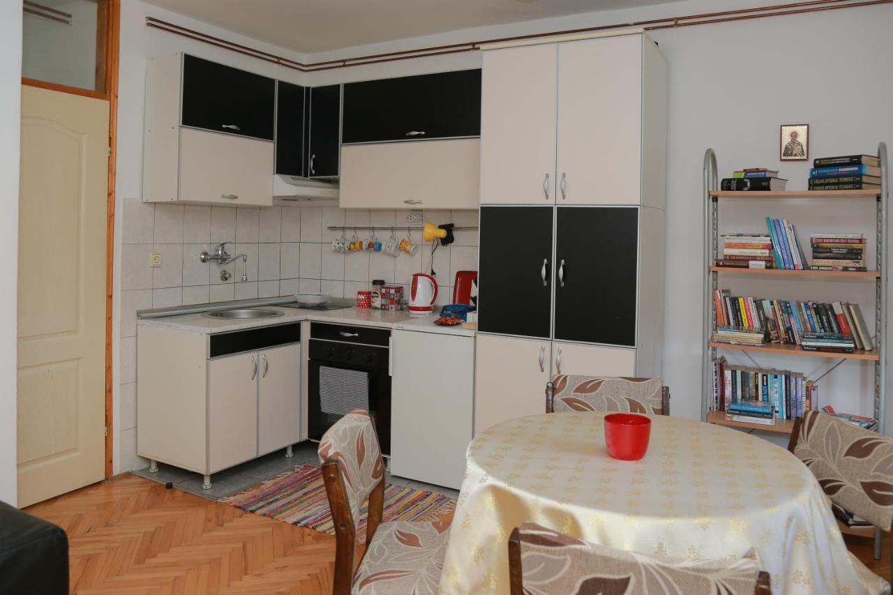 Ferienwohnung Apartman Marija Pirot Exterior foto