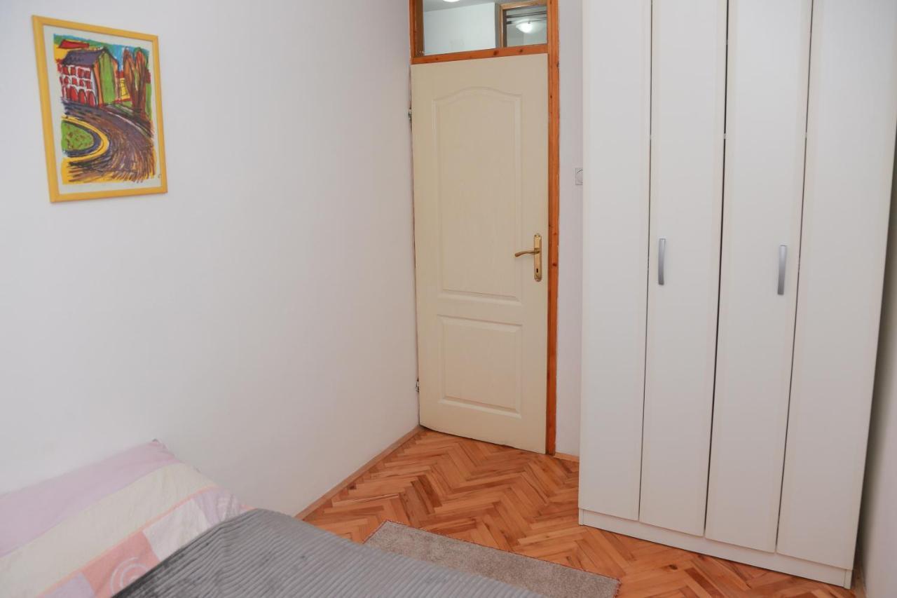 Ferienwohnung Apartman Marija Pirot Exterior foto